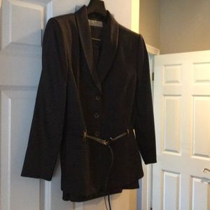Tahari suit brown pattern.